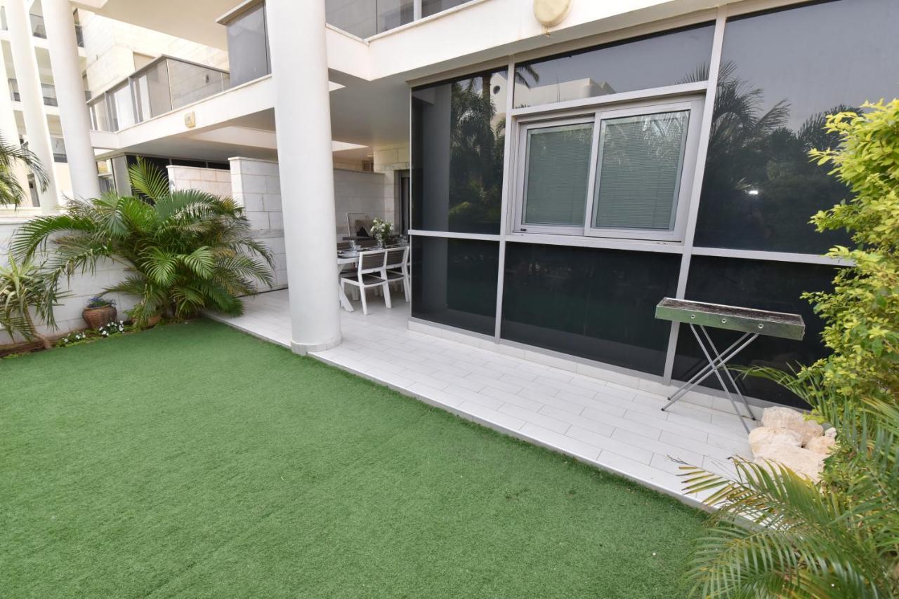 דירת גן דלוקס Eilat Exterior foto